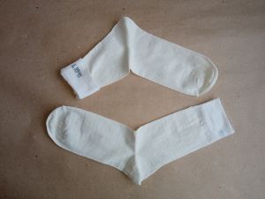УДЛИНЕННЫЕ + УСИЛЕННЫЕ носки из чистого льна / льняные носки. Цвет натуральный (кремовый / белый). Размер 39 - 41