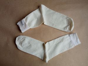 УДЛИНЕННЫЕ + УСИЛЕННЫЕ носки из чистой рами / крапивные носки. Цвет натуральный (белый / кремовый). Размер 42 - 43
