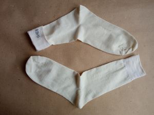 УДЛИНЕННЫЕ + УСИЛЕННЫЕ носки из чистой рами / крапивные носки. Цвет натуральный (белый / кремовый). Размер 39 - 41