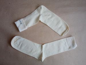 УДЛИНЕННЫЕ + УСИЛЕННЫЕ носки в рубчик из конопли и хлопка / конопляные носки. Цвет натуральный (кремовый / белый). Размер 44 - 45
