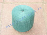 Пряжа 26/2 на бобинах для ручного и машинного вязания, ткачества. Узелковая пряжа, пряжа с включениями (NEPS yarn). 60% Натуральный шелк (mulberry silk), 20% бамбук, 10% беби альпака (baby alpaca), 10% ангора (dehaired angora). Цвет темно-зеленый + разноц