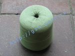 Пряжа 26/1 на бобинах для ручного и машинного вязания, ткачества. Узелковая пряжа, пряжа с включениями (NEPS yarn). 50% Хлопок, 30% натуральный шелк (mulberry silk), 16% шерсть (soft wool), 4% кашемир. Цвет бледно-зеленый + разноцветные вкрапления