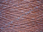 Пряжа 26/2 на бобинах для ручного и машинного вязания, ткачества. Узелковая пряжа, пряжа с включениями (NEPS yarn). 60% Бамбук, 25% шерсть (soft wool), 10% натуральный шелк (mulberry silk), 5% кид мохер (kid mohair). Цвет красно-рыжий + разноцветные вкрап